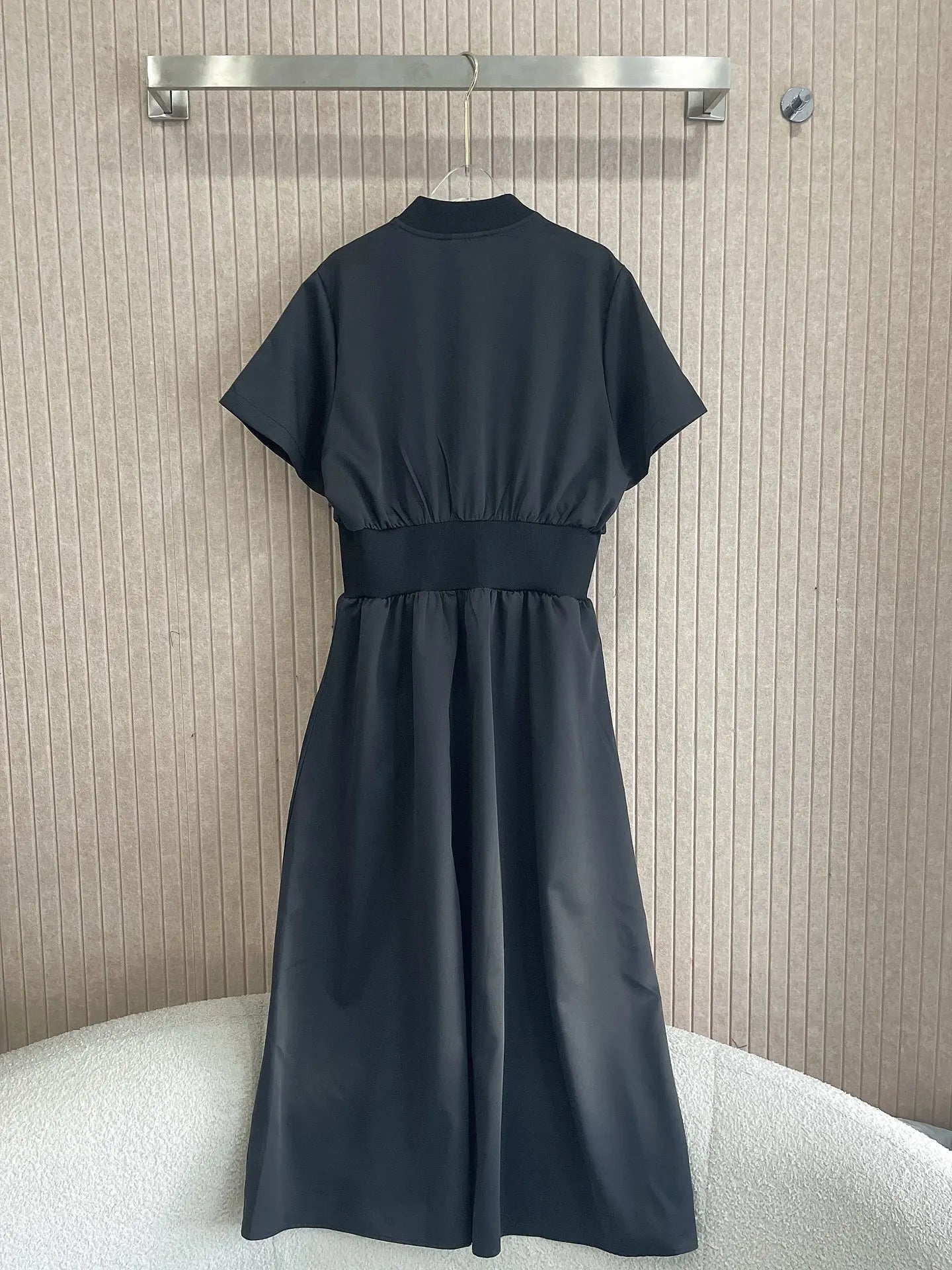 2026 Women Dress New Round Neck Zippered Short Sleeved Tight Waisted Slimming Style Casual Multi Complimenting Long Skirt