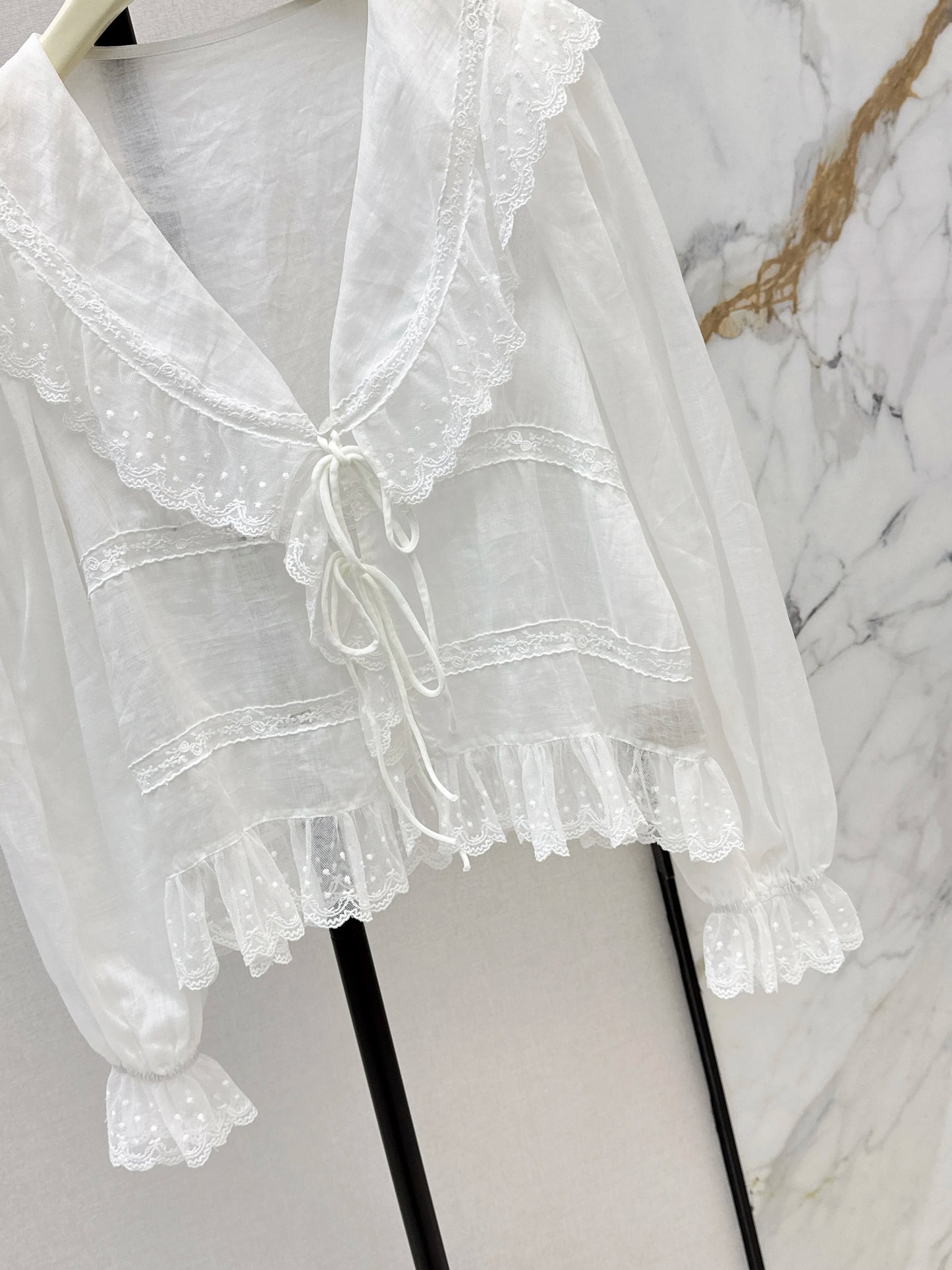 2026 Spring Fashion New V-neck Three-dimensional Lace Patchwork Shirt for Women