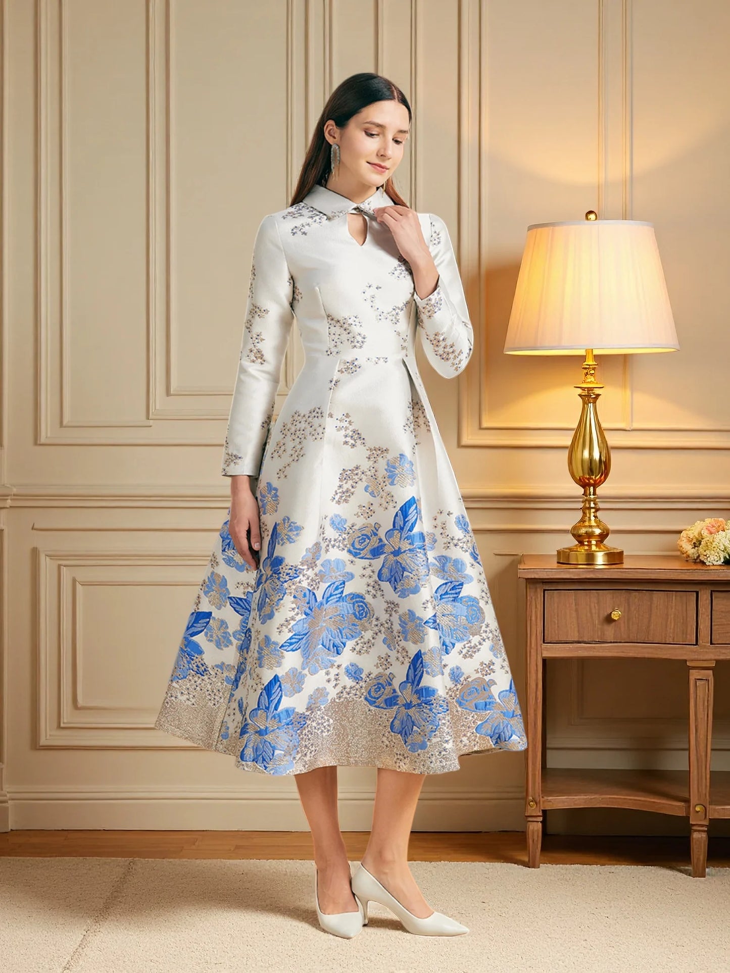 Champagne Pink Gradient Jacquard Dress with Mandarin Collar Lace-Up Waist Flared Hem — Light Luxury Banquet Gown